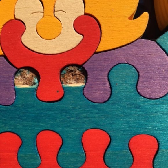 EUC, Hand scrolled & painted, wooden clown puzzle - Picture 2 of 6